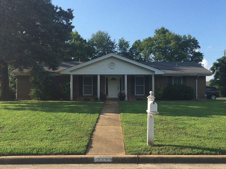 Large corner lot!!!