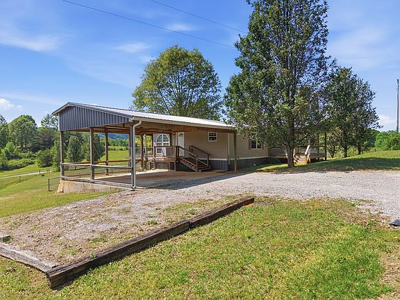 3rd image of 611 Farmer Rd