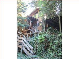 4th image of 330 Redwood Dr