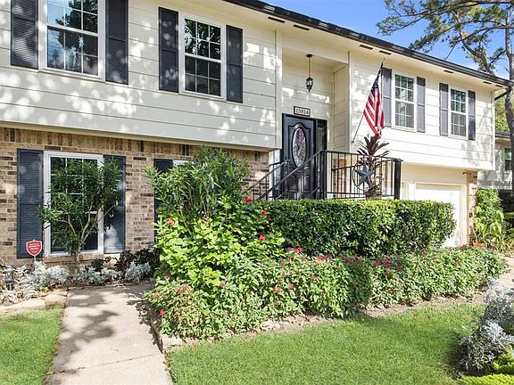 4th image of 15814 Lakecliffe Dr