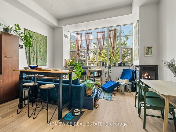 3rd image of 437 Roncesvalles Ave #410