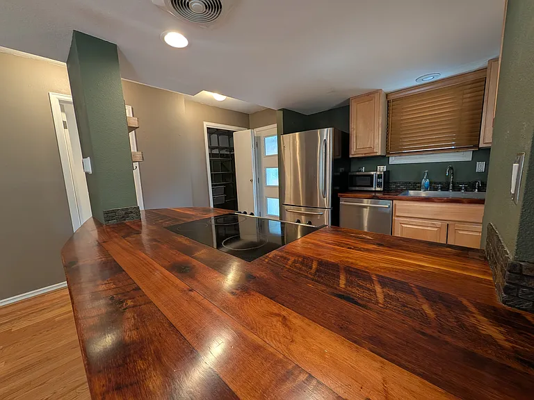 1039 Maxwell Ave #2.0 — Photo 5