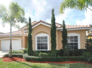 9208 Cove Point Cir, Boynton Beach, FL 33472