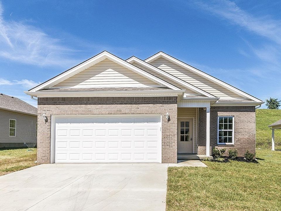 1st image of 368 Oxford Cir