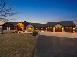 N3029 Lookout Ln, Hortonville, WI 54944