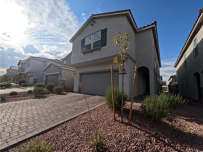 7024 Cottage Vista Ave — Photo 3