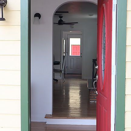 4th image of 2220 5th Ave N