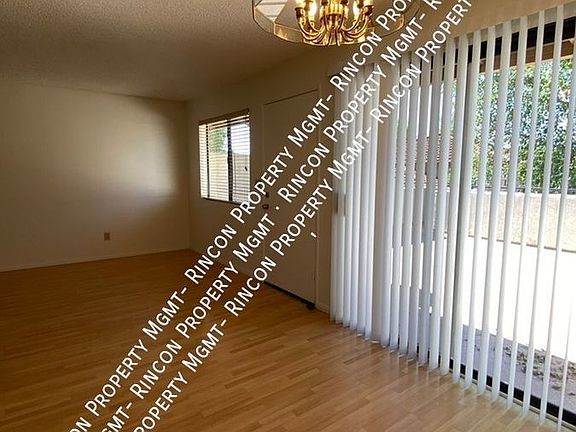 4th image of 6902 Steinbeck St