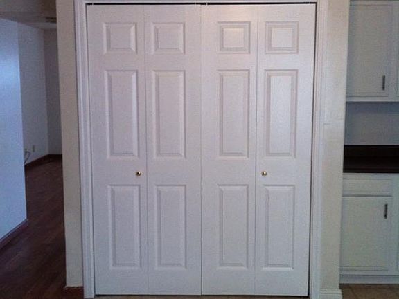 4th image of 5933 Midland Dr