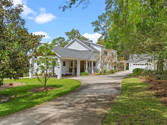 1417 Olympia Ave, Mount Dora, FL 32757