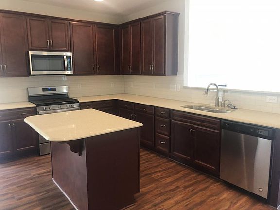 5th image of 2882 Bingham Dr