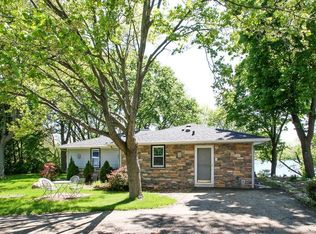 9348 404th Ave, Genoa City, WI 53128