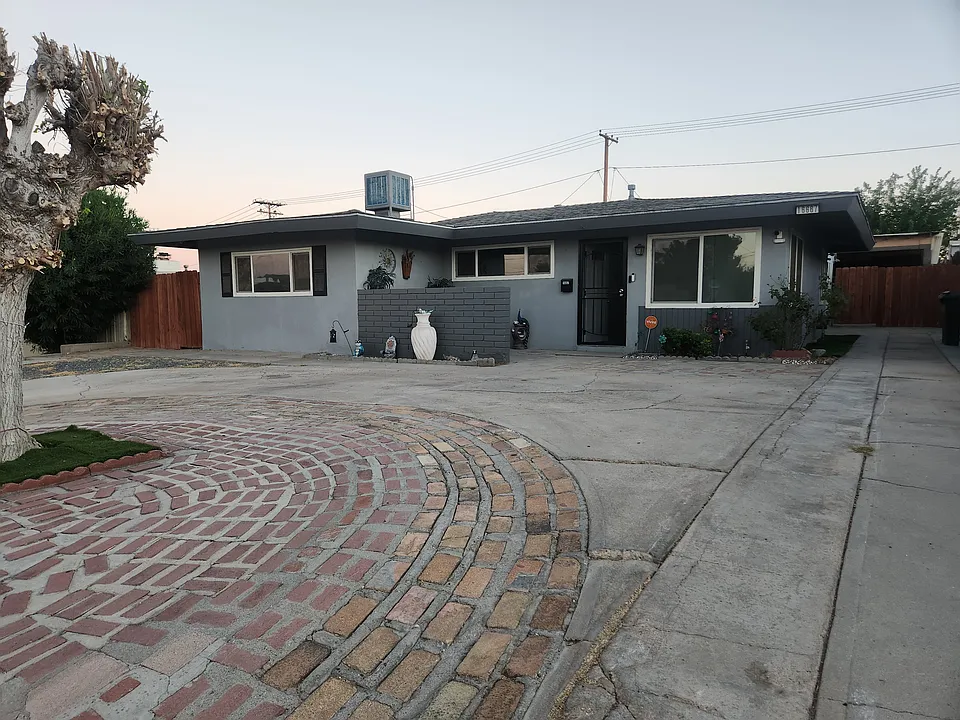 16667 Joshua St