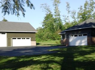 1710 W Beach Rd, Oak Harbor, WA 98277