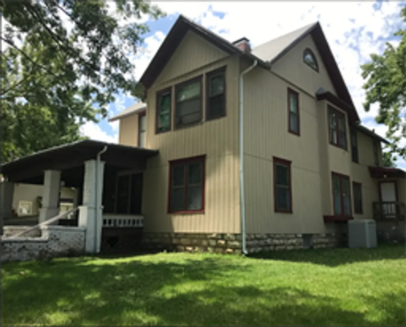 1601 SW Mulvane St — Photo 1