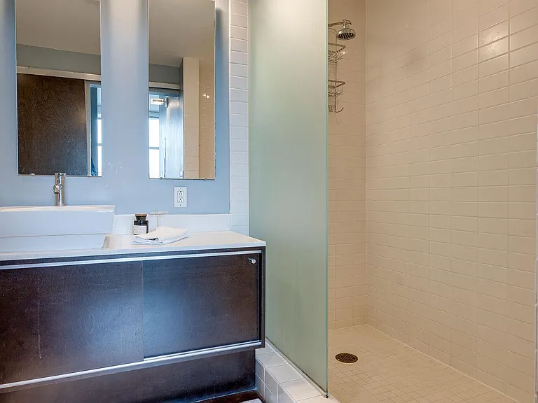 2115 Yeaman Pl #203 — Photo 24