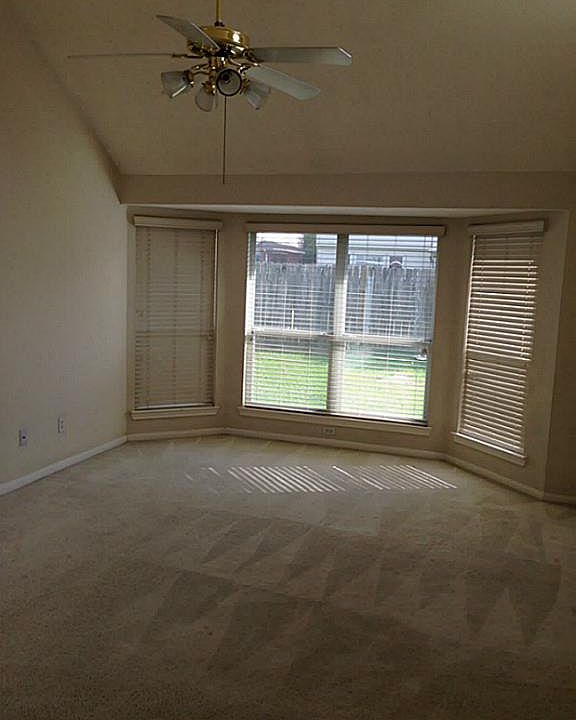 2nd image of 24823 Trailstone Ct