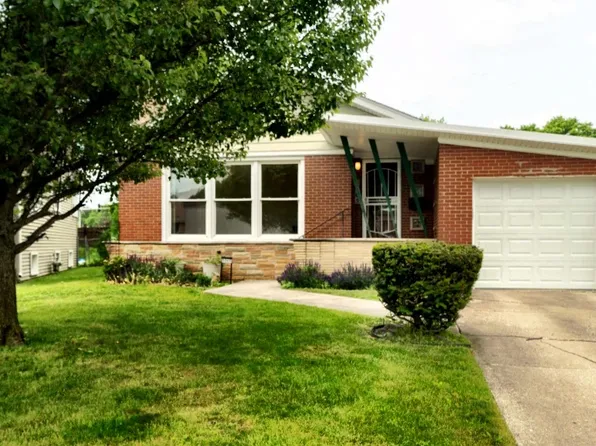 5065 Lamb Dr, Oak Lawn, IL 60453