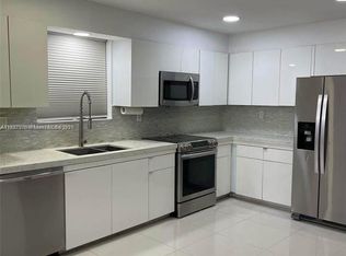 491 Ives Dairy Rd APT 302-5, Miami, FL 33179