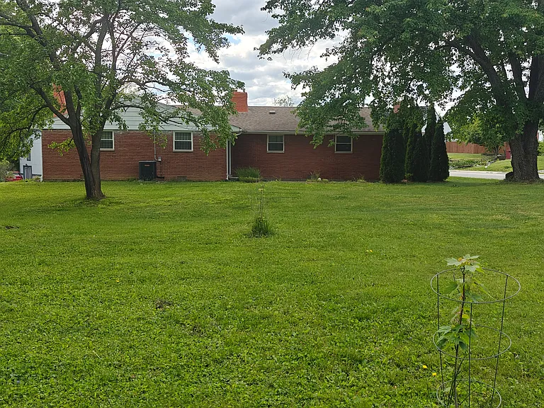 4607 Aicholtz Rd — Photo 19