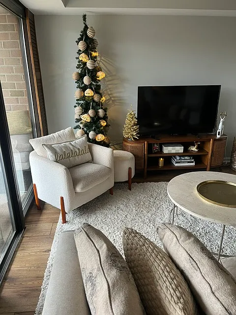 85 Hermitage Dr — Photo 2