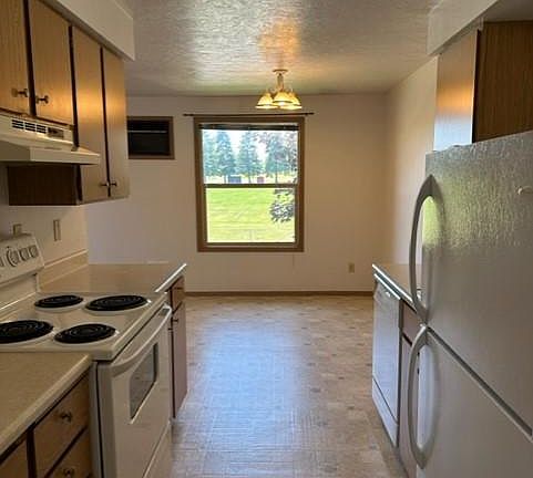 4th image of 2701 E 46th Ave #2737