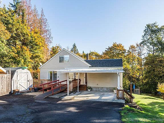 2nd image of 58740 Dogwood Ln