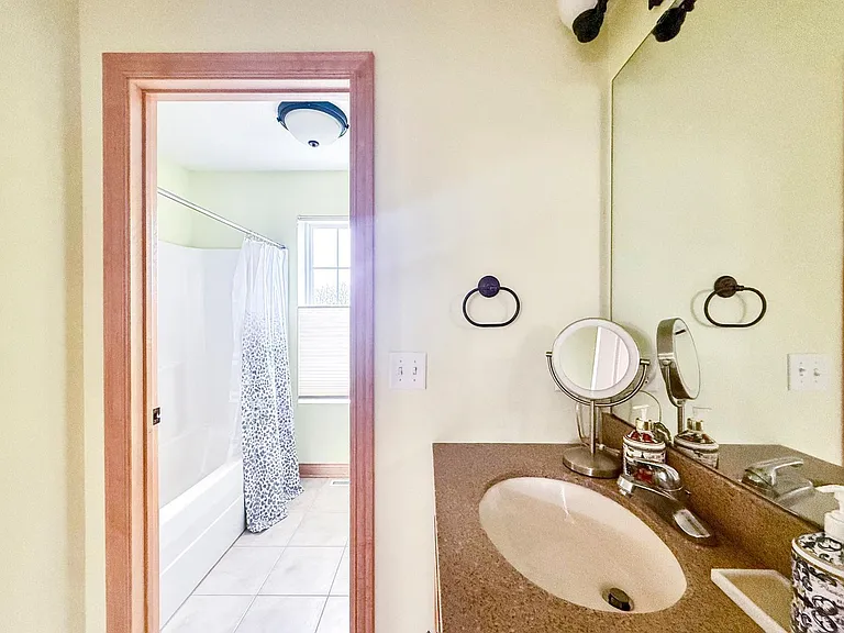 3655 Stone Point Dr NE — Photo 17