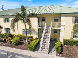 944 Capri Isles Blvd APT 103, Venice, FL 34292