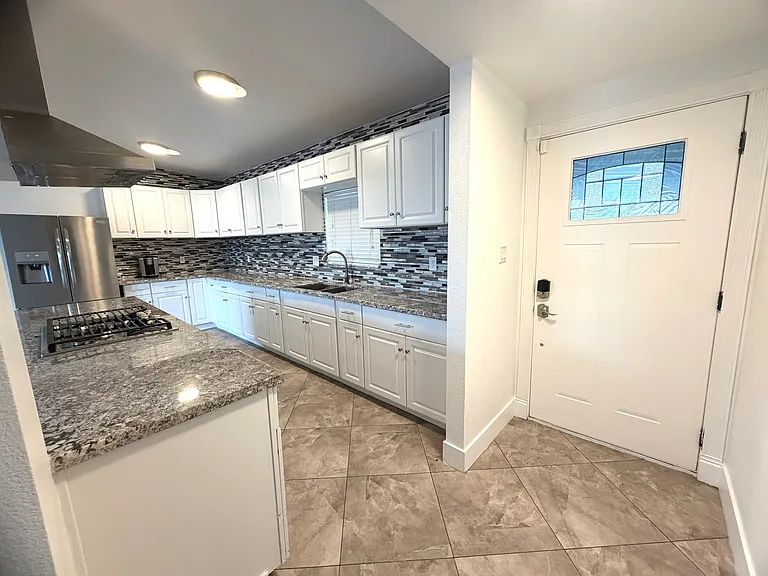 700 N 22nd St — Photo 16