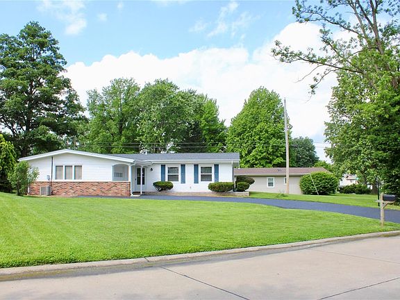 2nd image of 10 Graeler Dr