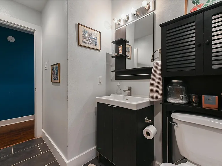 1308 Ruthven St #B — Photo 15