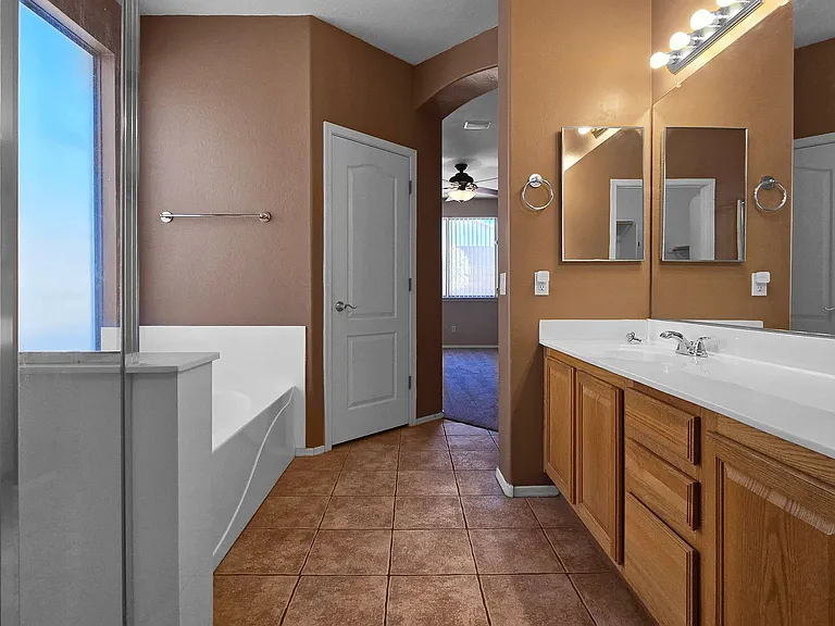 18651 W Sunrise Dr — Photo 21