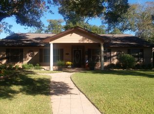 6070 Pan St, Beaumont, TX 77706