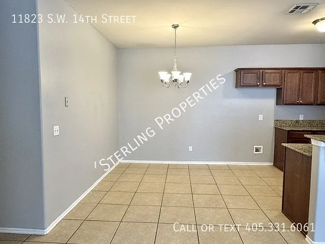 11823 SW 14th St — Photo 11