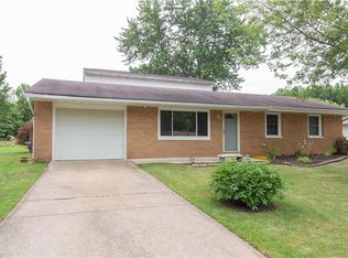 4647 Hollyview Dr, Vermilion, OH