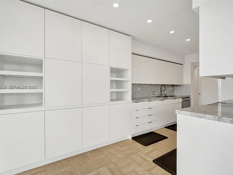 19355 Turnberry Way #26E — Photo 22