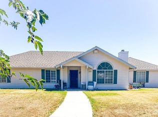 24334 Tropical Dr, Madera, CA 93638