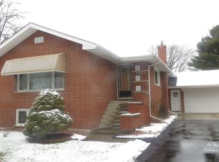 7928 W 99th Pl, Palos Hills, IL