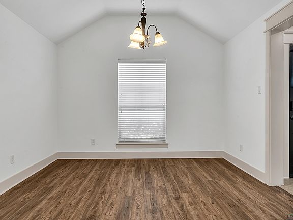 4th image of 171 Labrador Ln