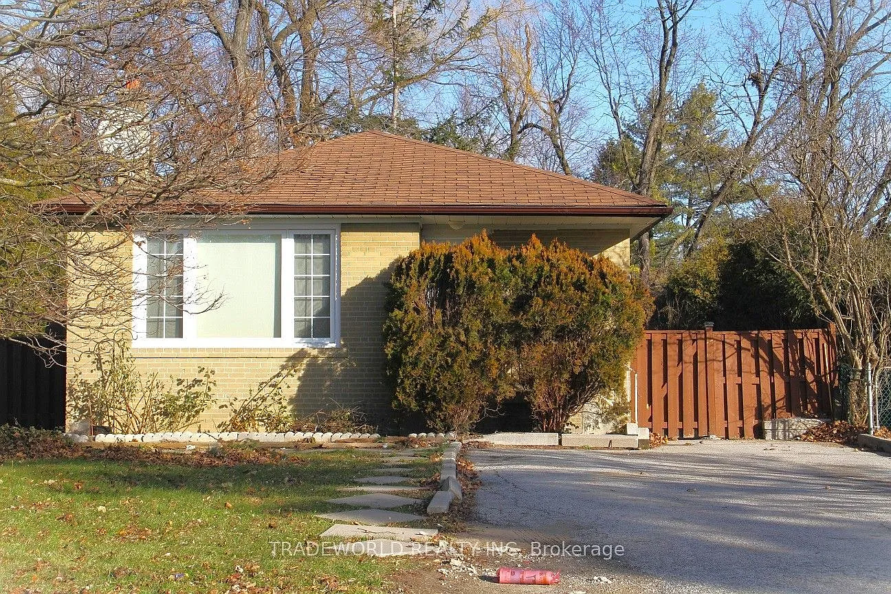3 bed, $1,700 — Photo 1