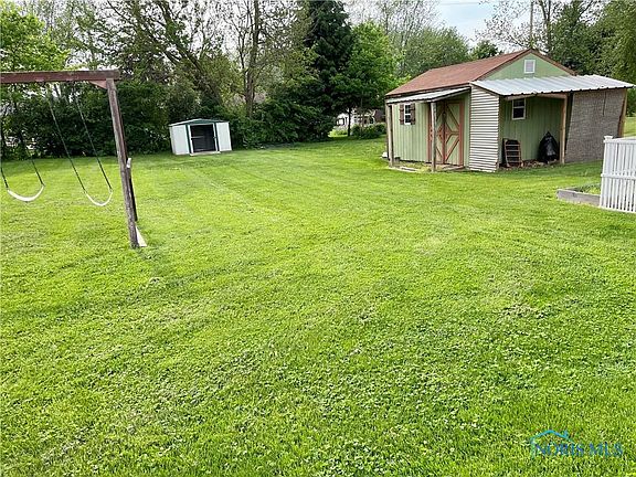 3rd image of 839 Dagget Dr