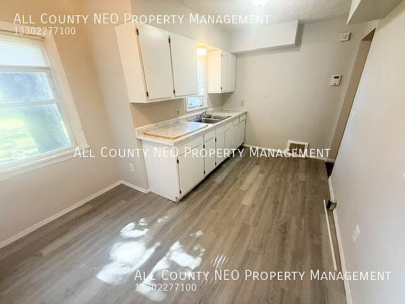2nd image of 984 Cordova Ave
