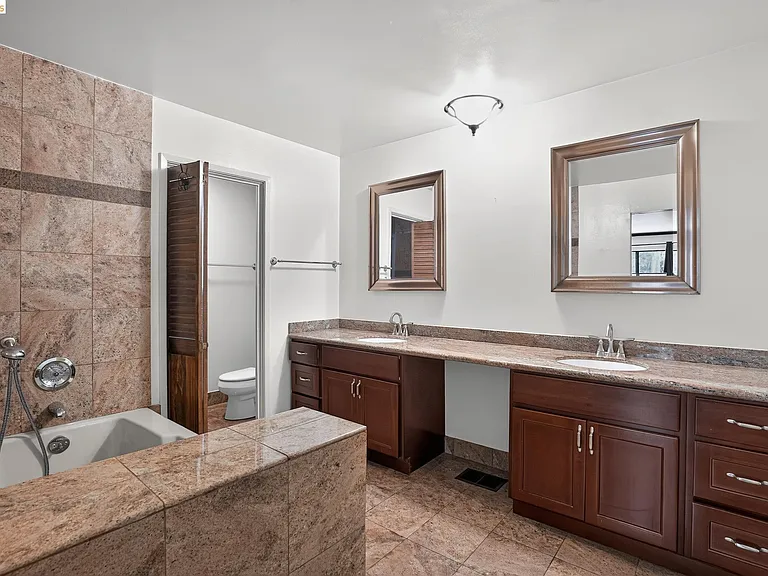 525 Hampton Rd — Photo 15