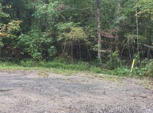 Diamond Dr, Crossville, TN 38572