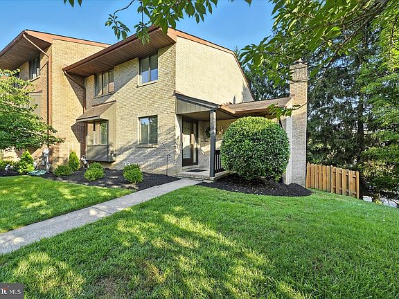 2nd image of 310 Kimrick Pl