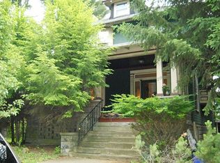 29 Edgewood St, Wheeling, WV 26003