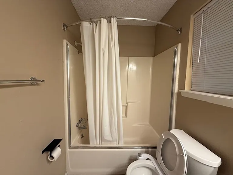 7933 Hearne Dr — Photo 18
