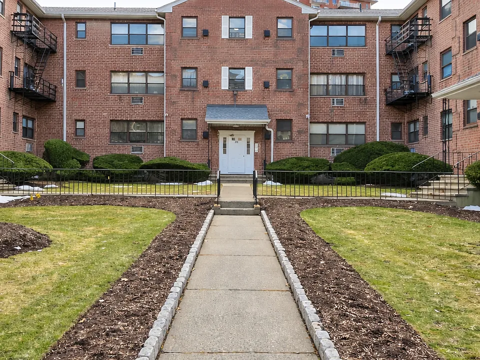 218 Prospect Ave #3B