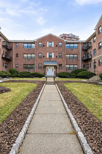 218 Prospect Ave #3B Photo 1